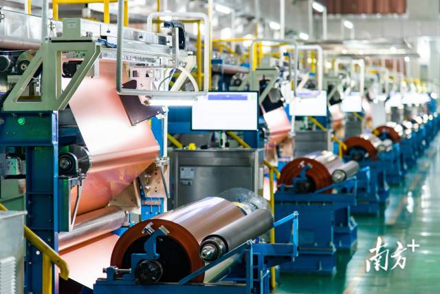 嘉元科技已經能規模化生產4.5微米電解銅箔，產品性能指標達到國內領先水準。張森裕 攝