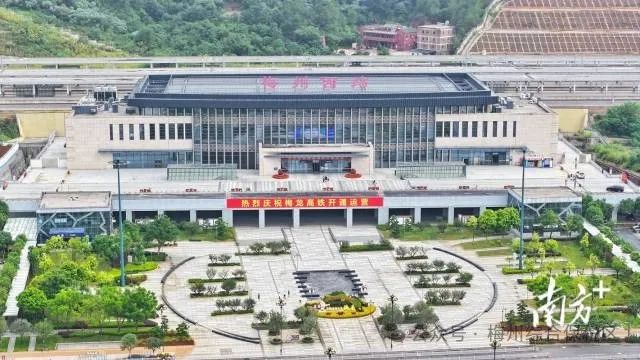 高鐵梅州西站新貌。何森垚 攝 圖片