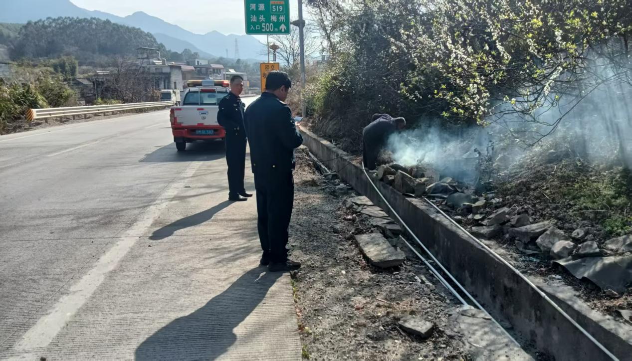 嚴禁路邊燒荒,保障路域安全.docx_1